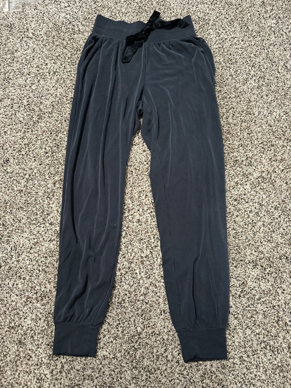 Victoria's Secret Ribbed Jogger Pants in Charcoal Gray